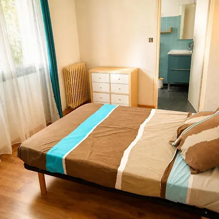 2 Appartements, Piscine, Jeux, Jardin Clos Apartment *